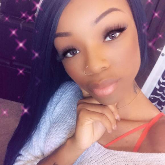 Meet your Posher, Lisa - Picture 1 of 1